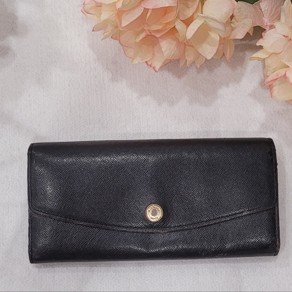 Michael Kors Black Leather Wallet Sophisticated Minimalist Design